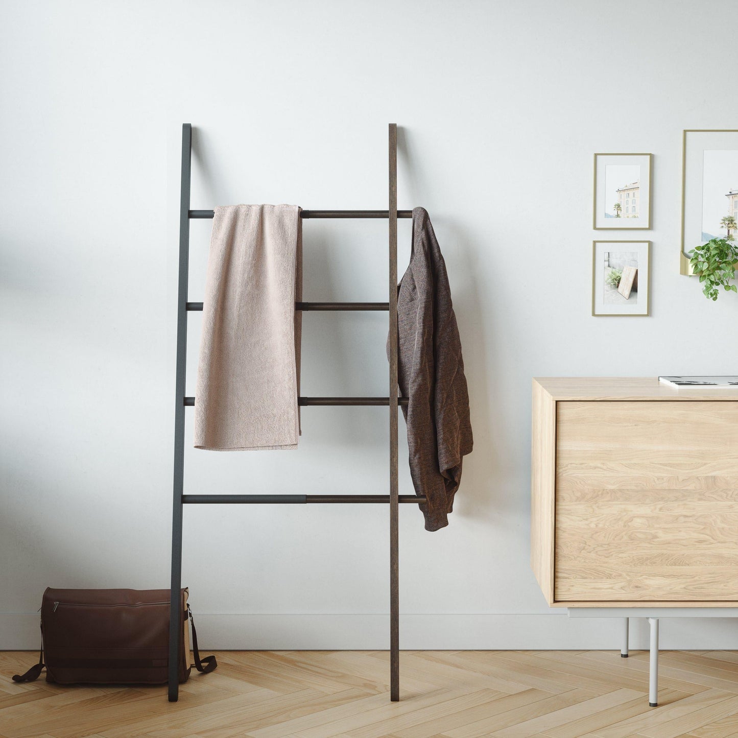 Hub Storage Ladder